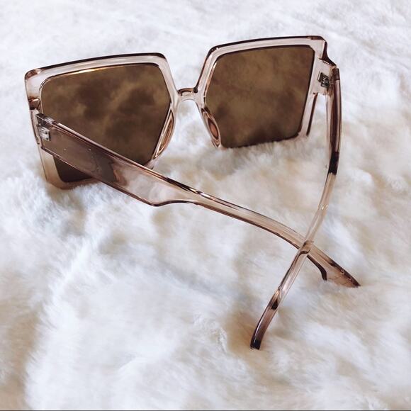 Molly Clear Pink Oversized Rectangle Sunglasses - Picture 8 of 9